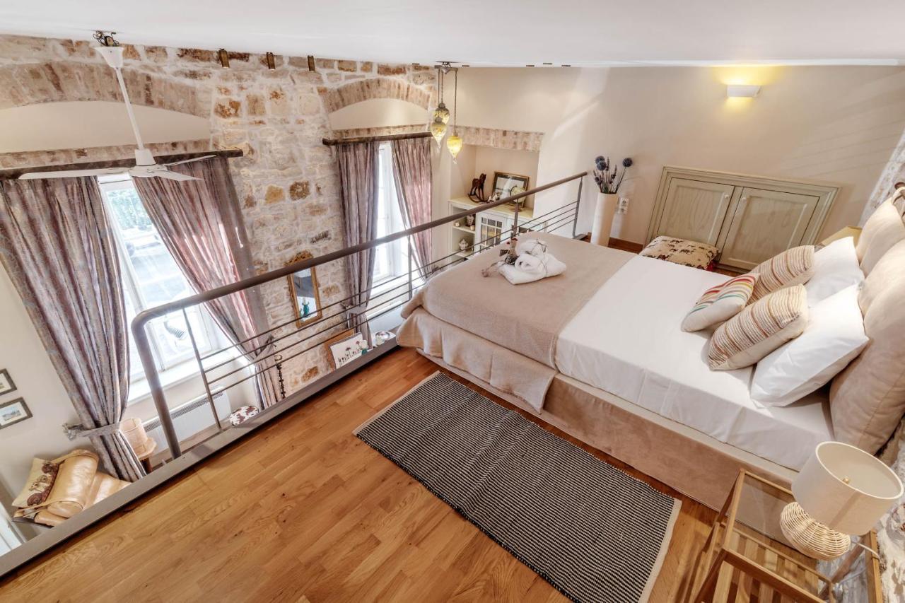 Mouragia Loft - Waterfront Old Corfu Town Apartamento Exterior foto